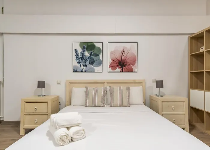 Cozy & Centric- 1Bd 1Bth- Salamanca