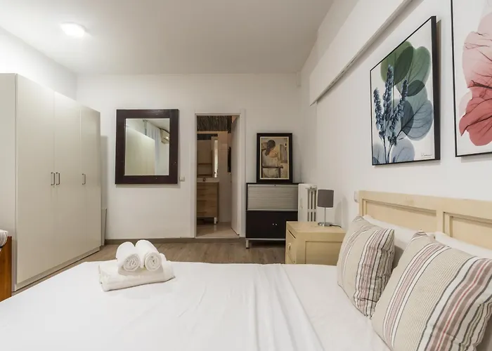 Cozy & Centric- 1Bd 1Bth- Salamanca