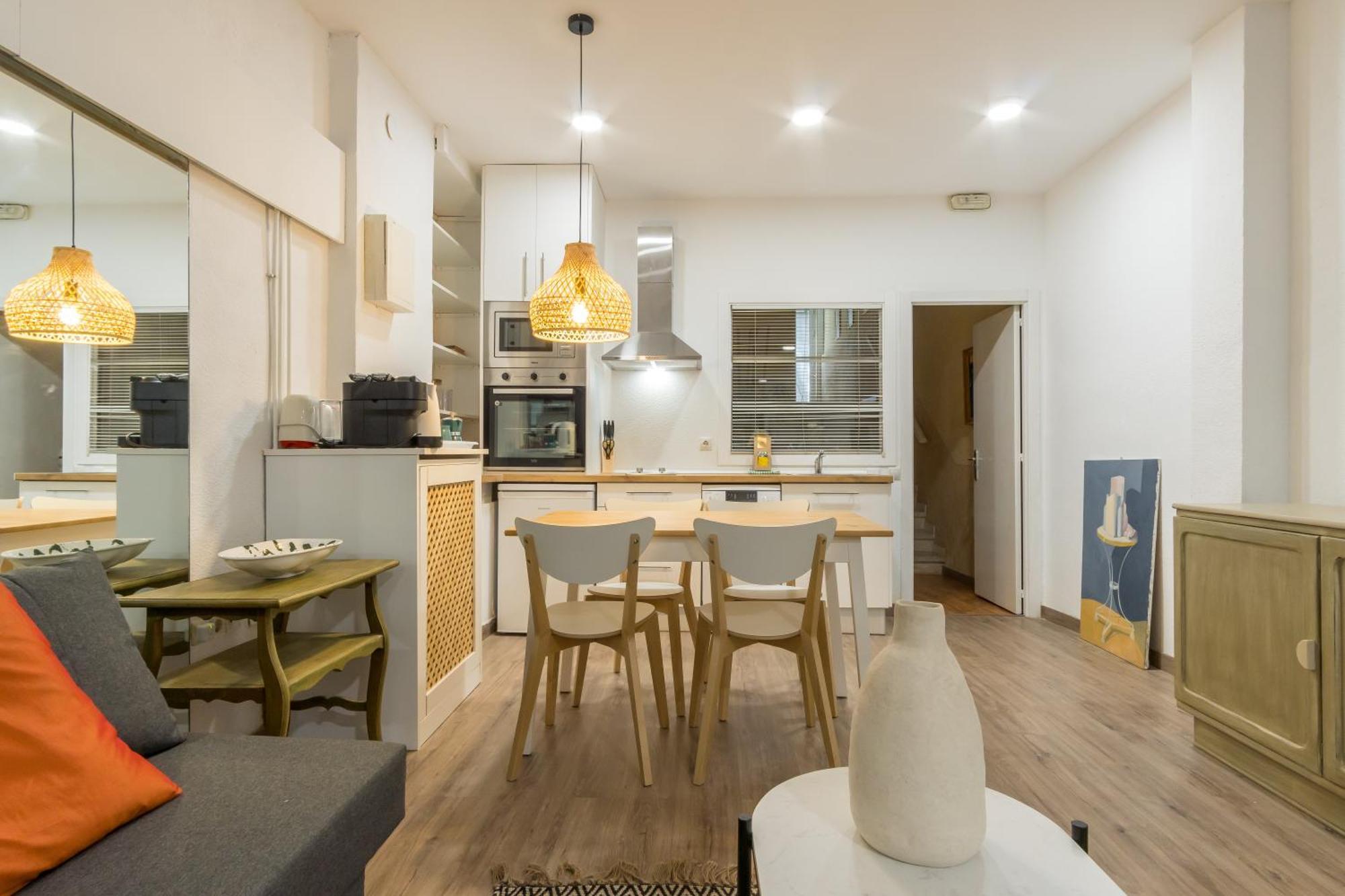 Cozy & Centric- 1bd 1bth- Salamanca * Madrid